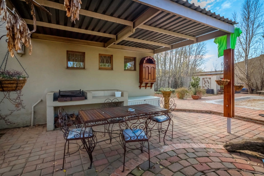 7 Bedroom Property for Sale in Morewag Free State